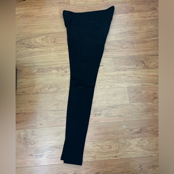 Black LuluLemon Leggings - Picture 2 of 5